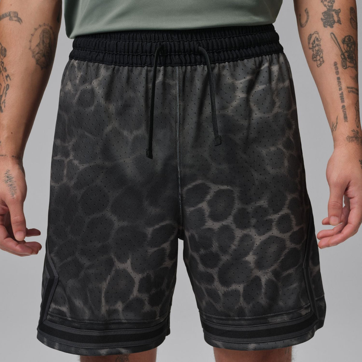 Diamond AOP Short - Mens